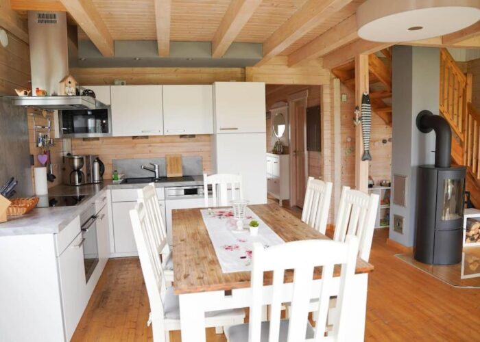 Gemütliches Haus am See mit Privatstrand, Sauna und Kamin und perfekten Angelbedingungen